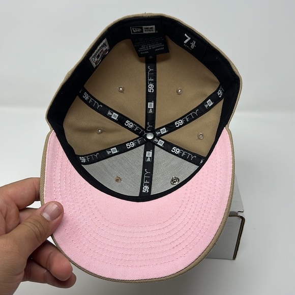 Hat Stop Seattle Mariners Desert Tan Pinky Fitted Hat Size 7 3/8 - Picture 6 of 6